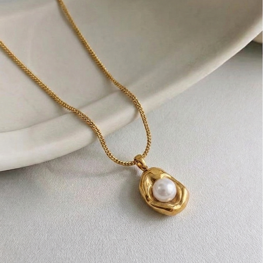 Perla necklace