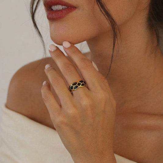 Emelia ring